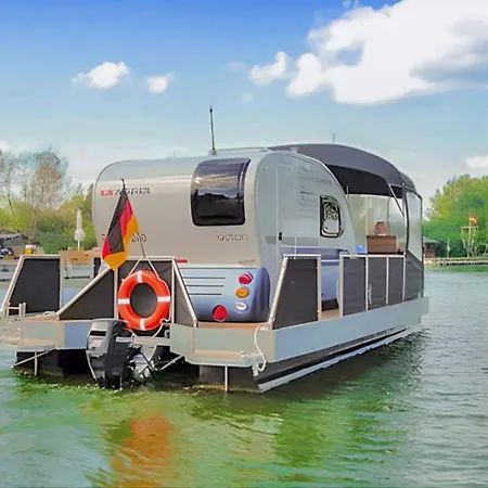 Hausboot بوتيل