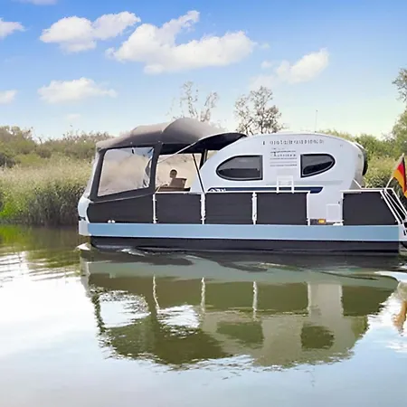 بوتيل Hausboot 2*