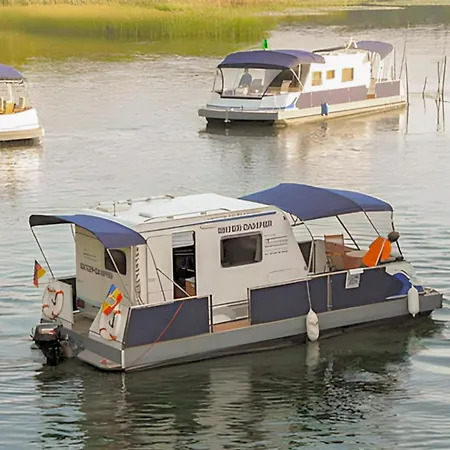 Hausboot بوتيل 2*